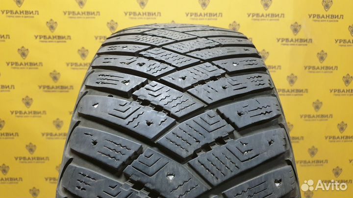 Goodyear Ultragrip Ice Arctic 205/55 R16