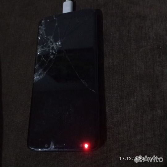 Запчасть для телефона,телефон Samsung s9