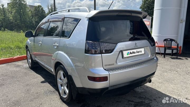 Mitsubishi Outlander 2.4 CVT, 2008, 212 000 км