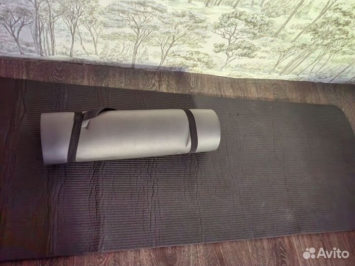 Коврик для йоги и фитнеса