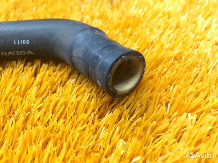 Патрубок системы охлаждения Volvo S60 RS B5244S2