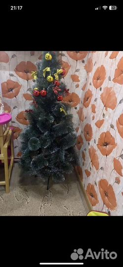 Елка искусственная