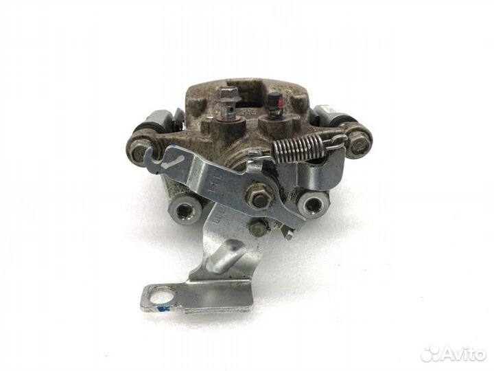 Суппорт задний левый Kia K5 DL3 2.0 2021