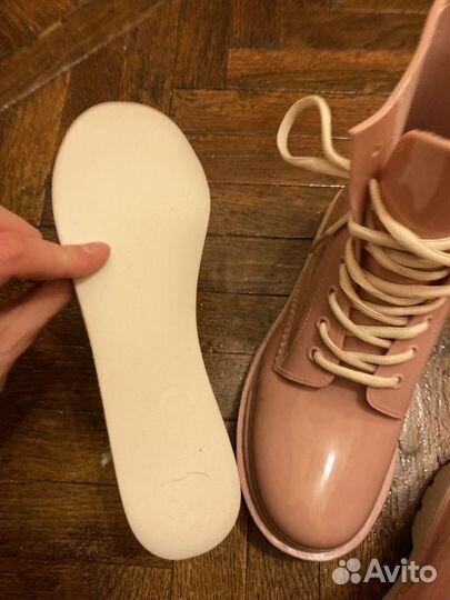 Резиновые ботинки