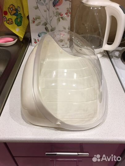 Хлебница новая,нож новый,кухонные ножницы