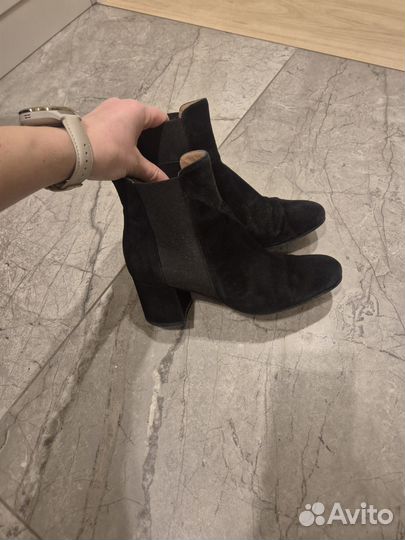 Pollini ботильоны