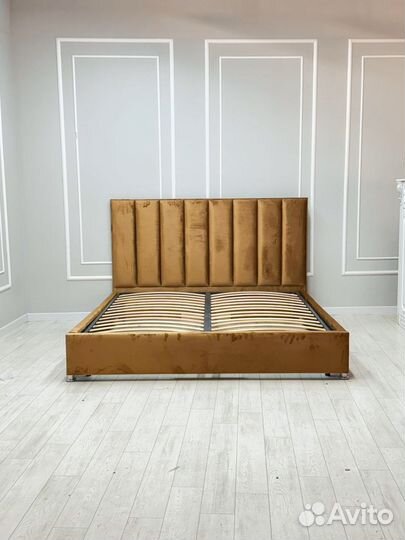 Кровать двухспальная