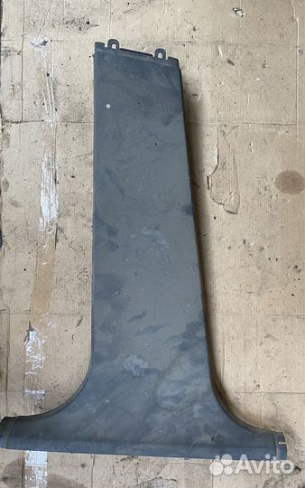 Обшивка стойки средней левой нижняя Ford Focus 2 2