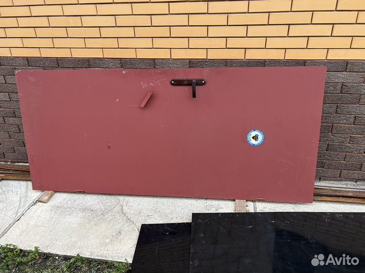 Дверь металлическая