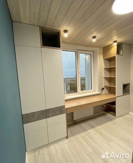 Детский письменный стол