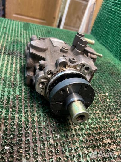 Топливный насос высокого давления Nissan Expert