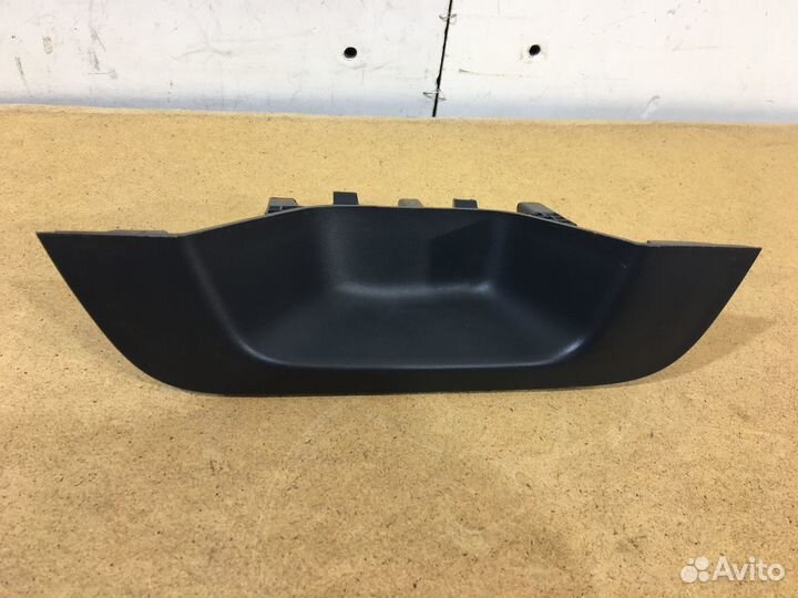 Накладка ручки внутренней Nissan Almera G15