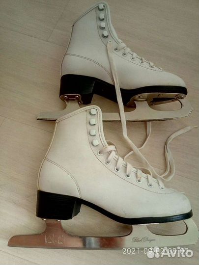 Коньки фигурные