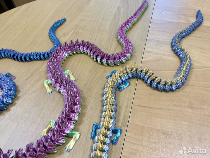 Подарок на новый год дракон трехцветный