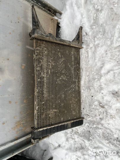 Основной радиатор охлаждения Опель Омега Б