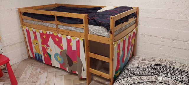 Кровать чердак из массива