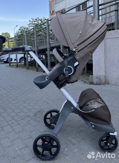 Продам детскую коляску 2в1