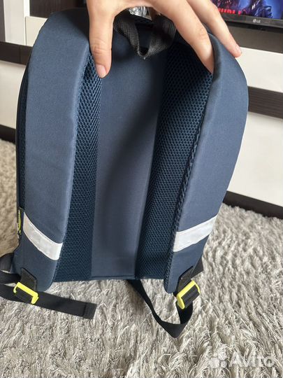 Рюкзак школьный