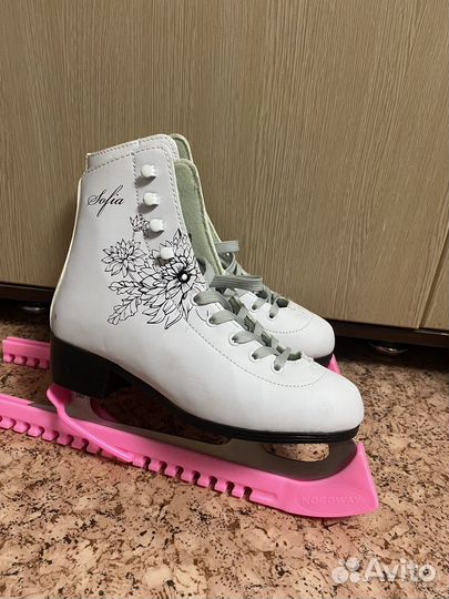 Коньки новые
