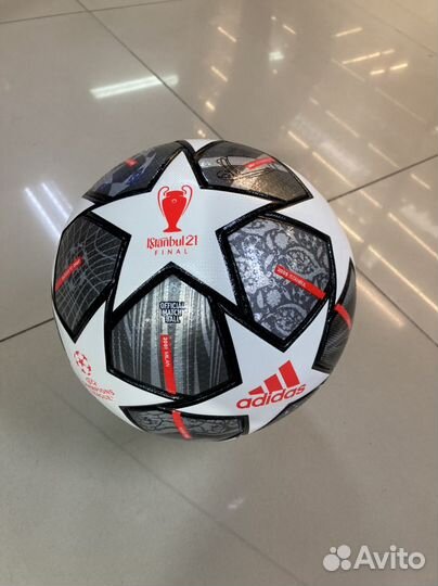 Футбольный мяч adidas лига чемпионов
