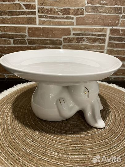 Блюдо на ножке фарфор