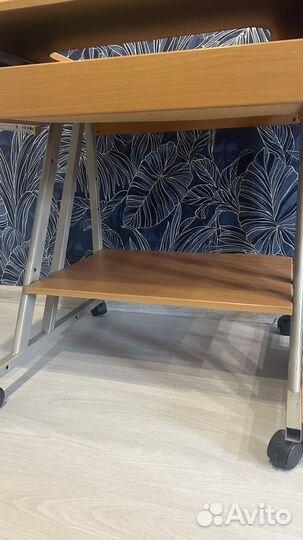 Компьютерный стол