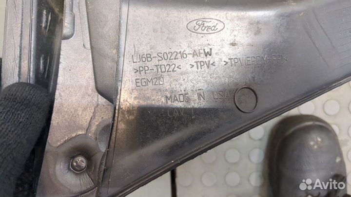 Жабо под дворники Ford Escape 2020, 2021