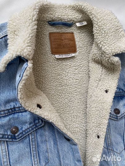 Джинсовая куртка Levis S 42 шерпа Микки оригинал
