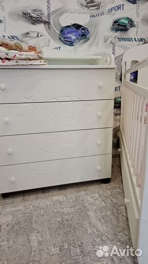 Детская кровать с пеленальным комодом