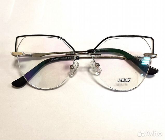 Оправа безободковая 