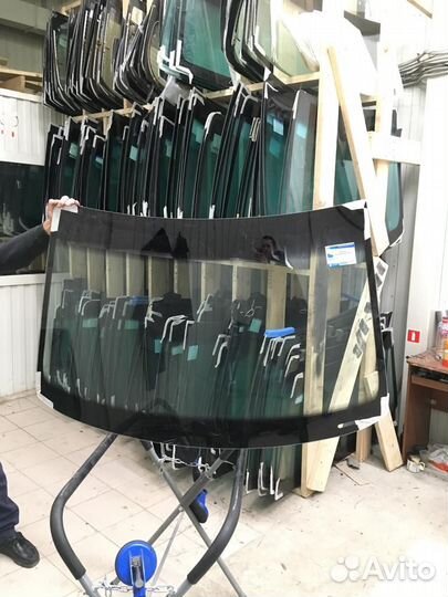 Лобовое стекло Фольксваген Поло