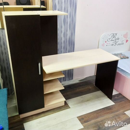 Компьютерный стол №1