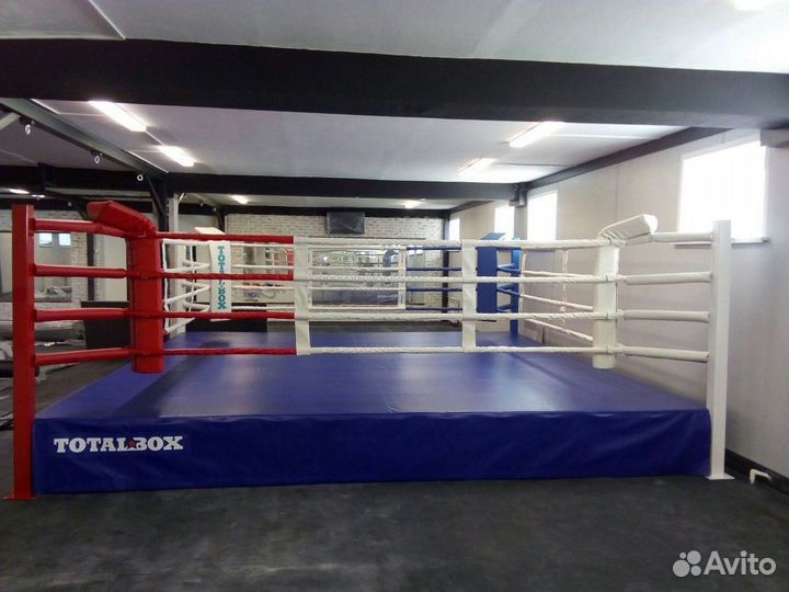 Боксерский ринг на помосте 0,5 м Totalbox размер по канатам 55 м рп 5-05