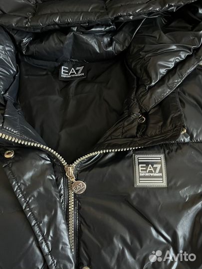 Куртка женская Armani EA7 shiny jacket 46