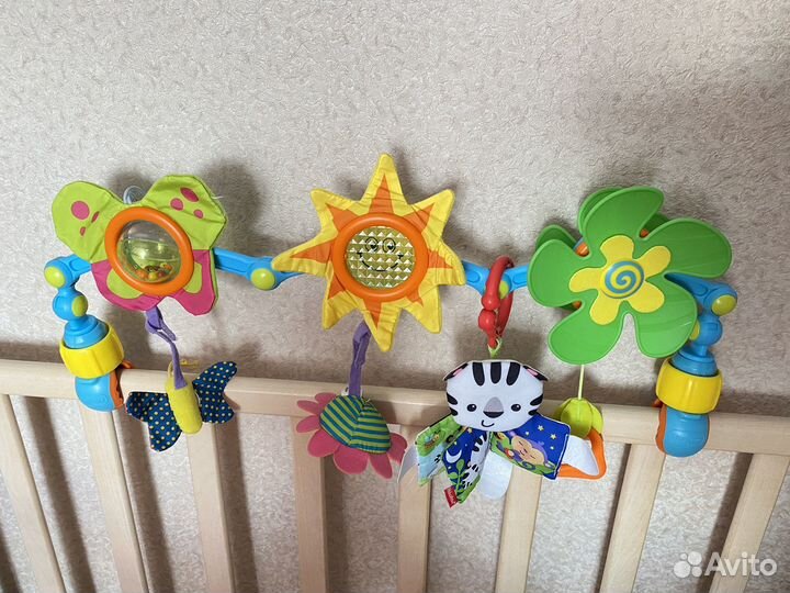 Развивающая дуга с игрушками