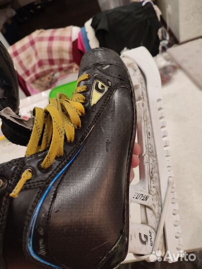 Коньки хоккейные