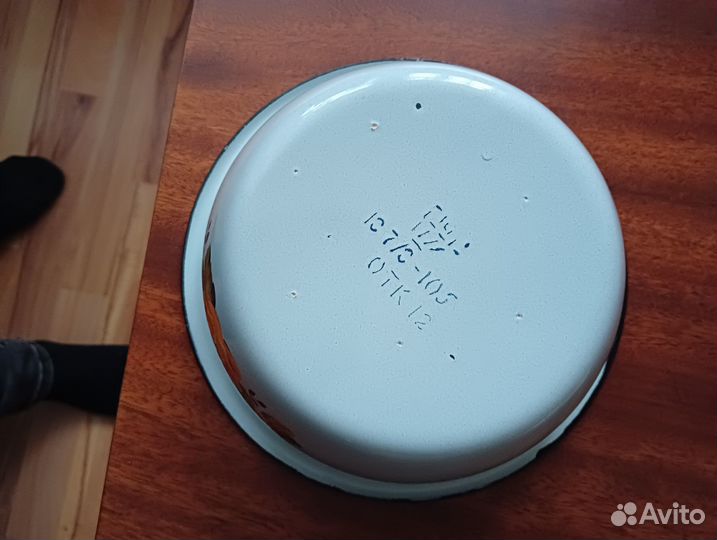 Миски новые эмалированные