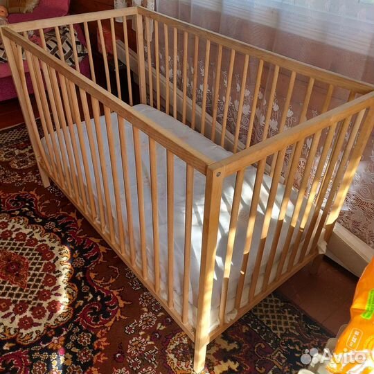 Детская кровать IKEA с матрасом