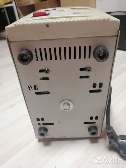 Стабилизатор напряжения powerman AVS 1500D