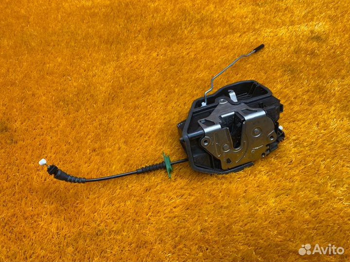 Замок двери задний левый Bmw 5-Series E60 N52B25A