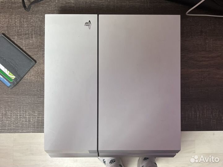 Игровая приставка sony ps4