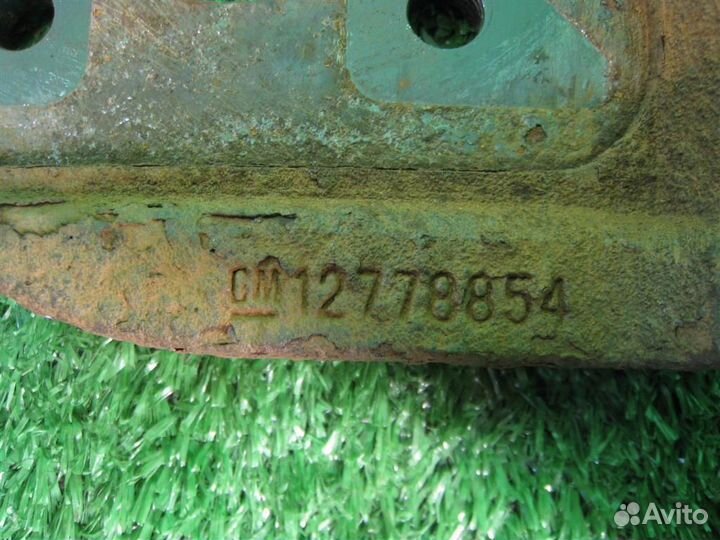 Цапфа правая Chevrolet Cruze J300 2011