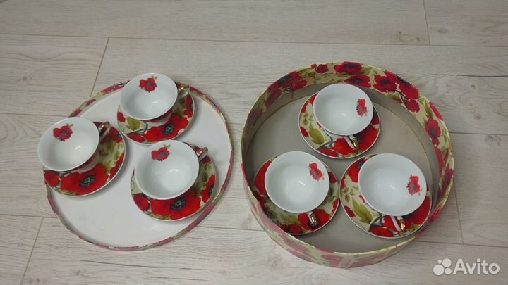 Чайный набор в коробке (чашки и блюдца)
