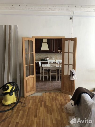 Дверь входная бу деревянная с коробкой