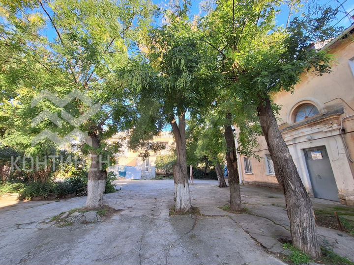 Комната 40,8 м² в 2-к., 1/2 эт.