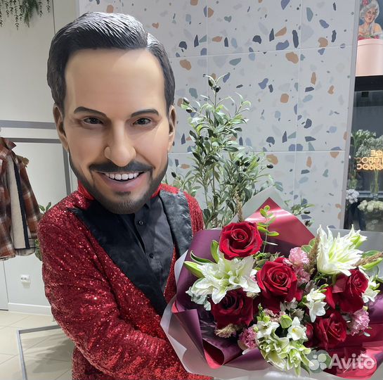 Пирожков. Стриптиз шоу. Ростовая кукла