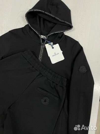 Спортивный костюм Moncler