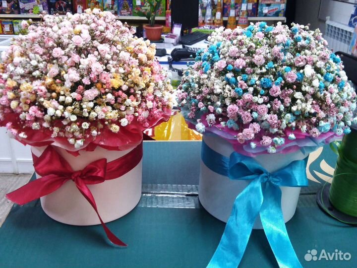 Коробка с цветами букет гипсофила