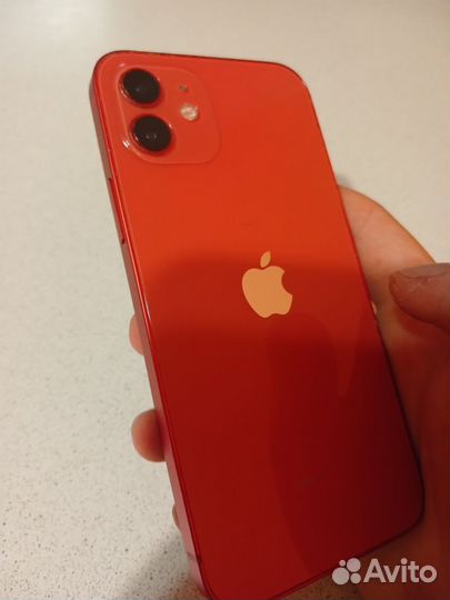Телефон iPhone 12