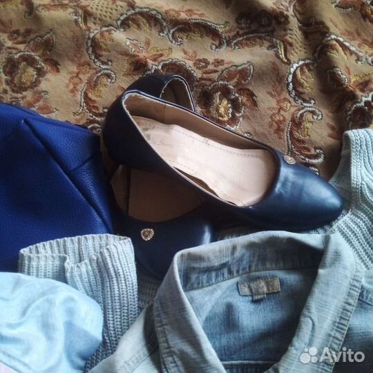 Вещи женские (обувь, аксессуары)